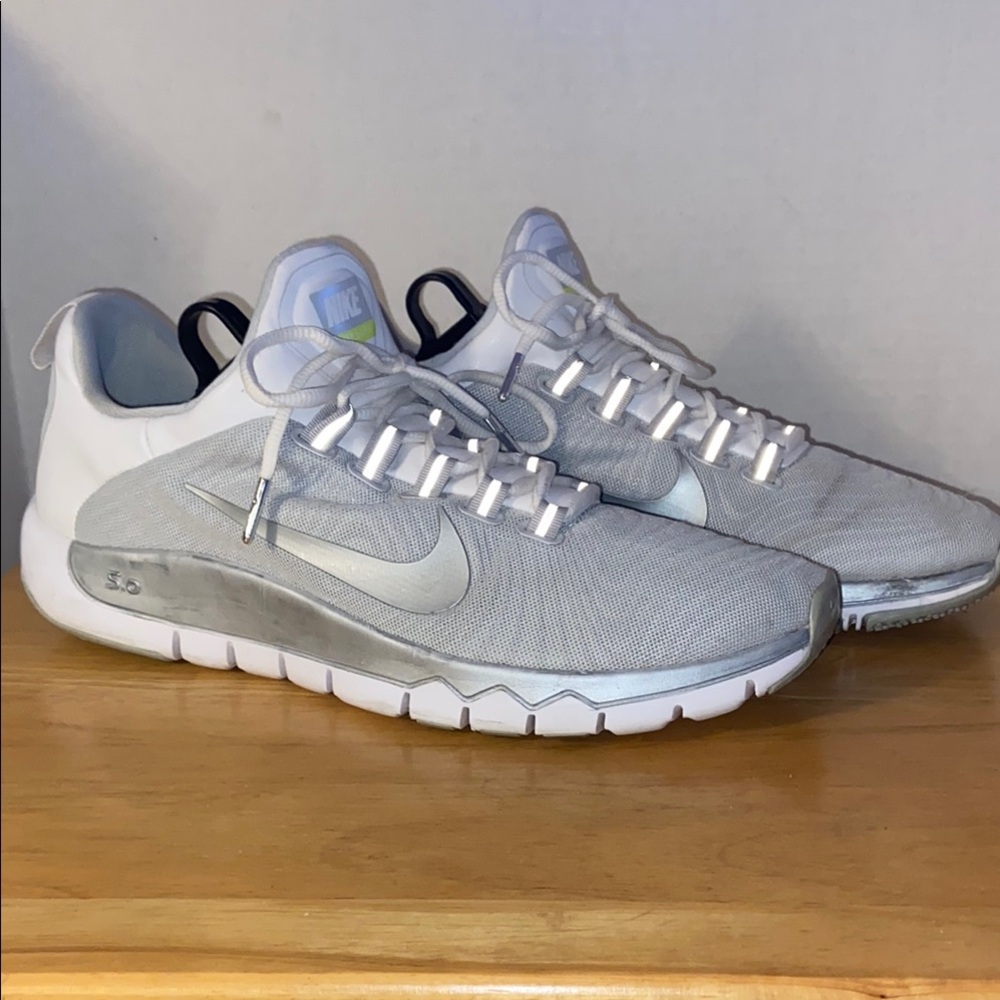 Nike Flex Experience Run Mens Size 12.5 Gray Athletic Running Shoes Sneakers